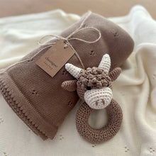 Load image into Gallery viewer, Organic Knit Baby Blanket - Cream (cloverleaf eyelet)