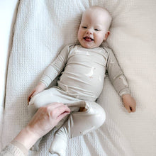 Load image into Gallery viewer, CONVERTIBLE PJ : 3-6m / Goose