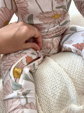 Load image into Gallery viewer, CONVERTIBLE PJ : 6-9m / Goose