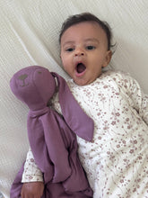 Load image into Gallery viewer, LOVEY BUNNY: Lucy
