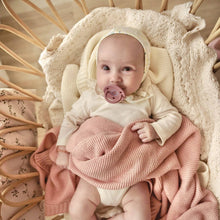 Load image into Gallery viewer, 100% Organic Luxury Cotton Swaddle Receiving Baby Blanket: Cream
