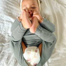 Load image into Gallery viewer, CONVERTIBLE PJ : 9-12m / Goose
