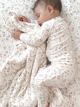 Load image into Gallery viewer, CLOUD BLANKET : Cowboy Goose / Mini / 1.0
