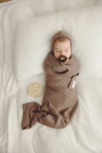 Load image into Gallery viewer, 100% Organic Cotton Luxury Organic Blanket + Bonnet Hat Set: Gray
