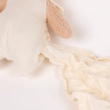 Load image into Gallery viewer, Leonie Giraffe Doudou Pocket
